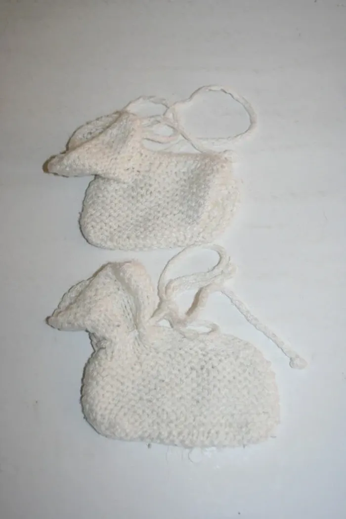 Chaussons en laine bébé blanc