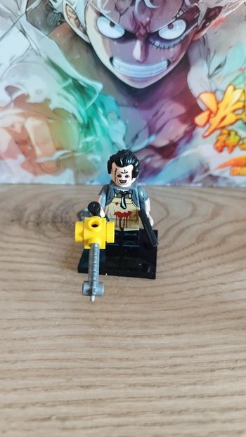 Figurine Leatherface Massacre à la tronçonneuse type lego figure brique neuf new Horror Horreur
