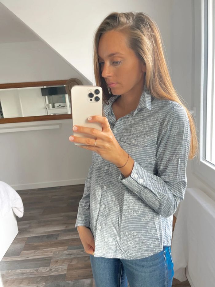 Chemise à rayures et motifs H&M bleu clair et blanc - photo numéro 6