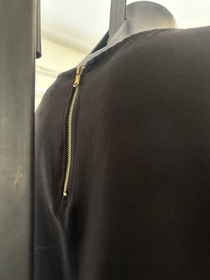 Robe noire classe - photo numéro 2