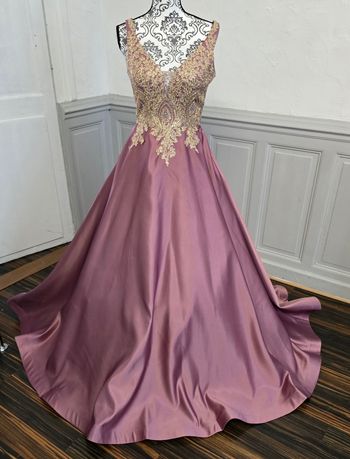 Robe soirée princesse vieux rose et doré Taille 38