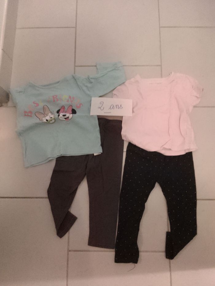 Lot de vêtements fille 2ans