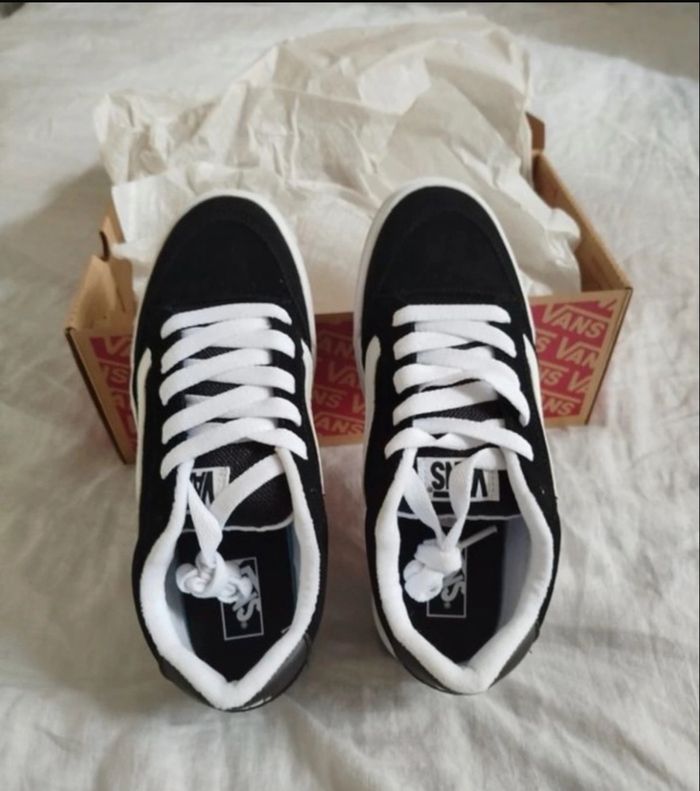 Vans Hylane cuir suédé noir & blanc - photo numéro 4
