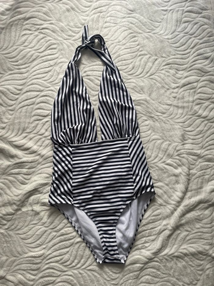 Maillot de bain une pièce a rayure Col V plongeant