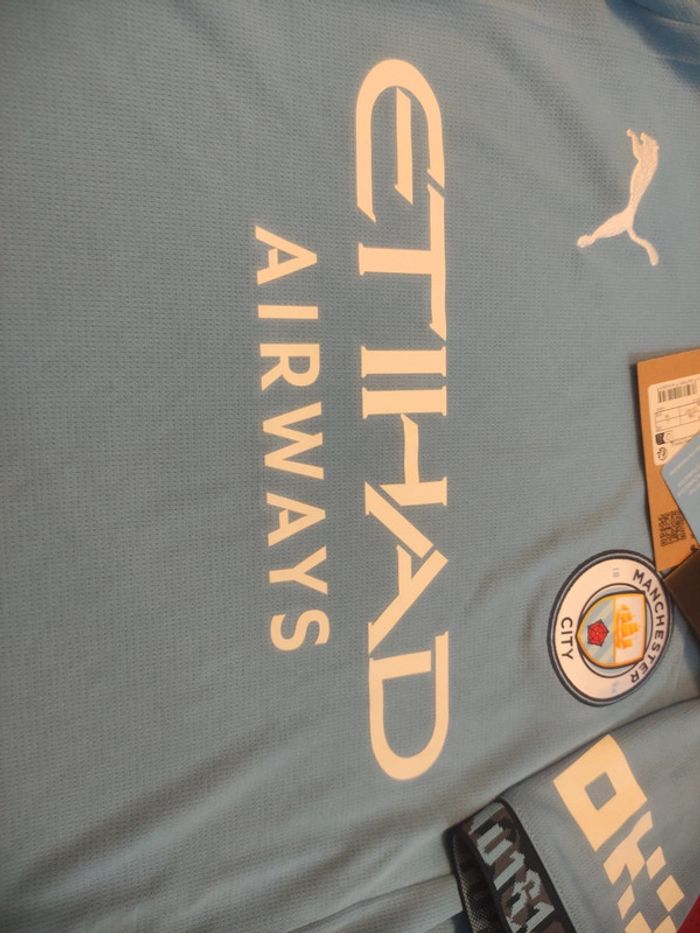 Maillot de foot Manchester City, Puma Authentique Officiel taille enfant 13/14 ans, Neuf - photo numéro 7