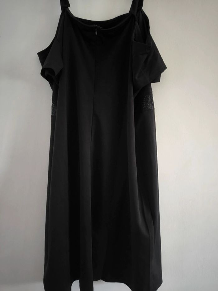 Robe avec cape Avon taille 52 54neuve - photo numéro 7