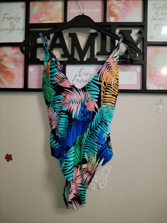 Joli maillot de bain tropical taille M 38 - photo numéro 3