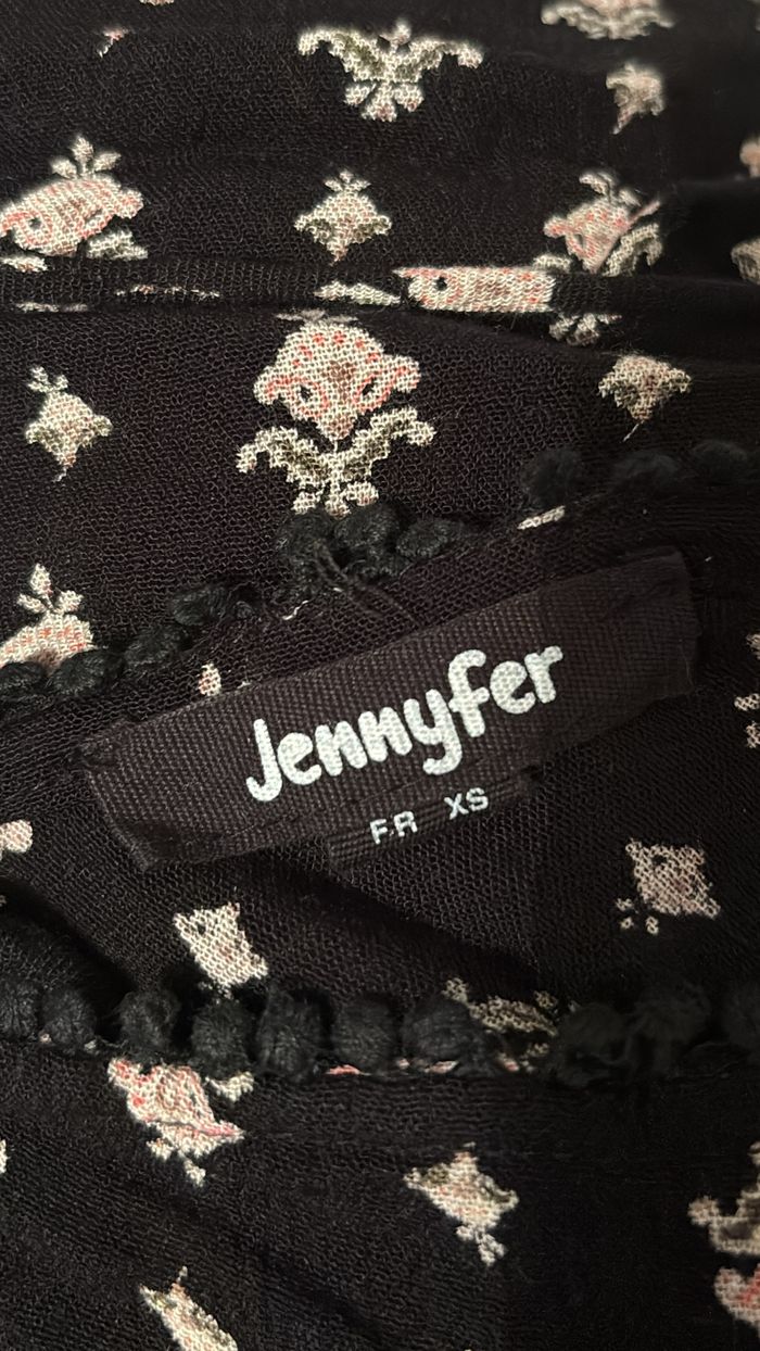 Haut noir épaules dénudées motifs floral Jennyfer T34 - photo numéro 4
