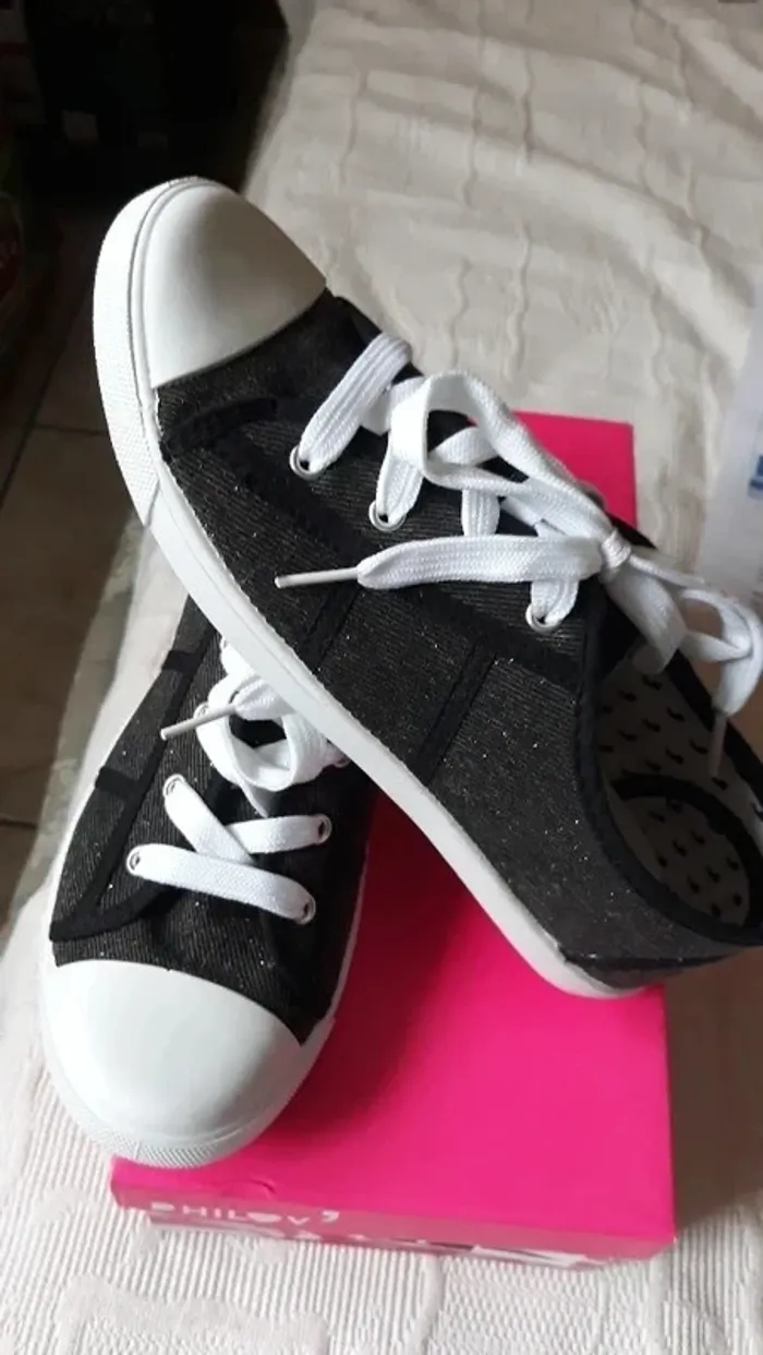 Baskets taille 36 Philov très bon état - photo numéro 2