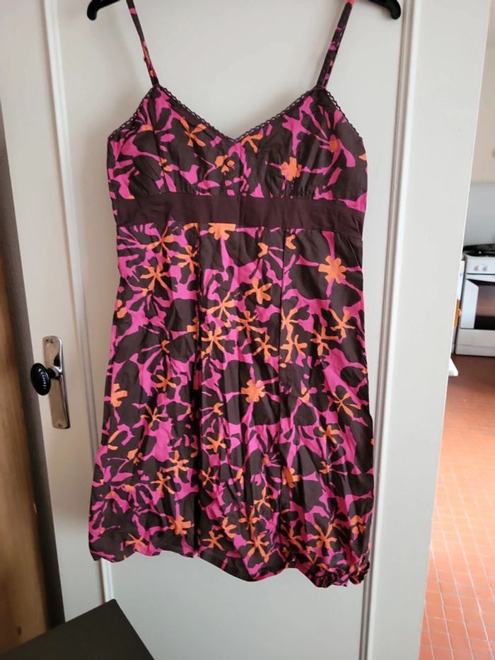 Robe a bretelles
