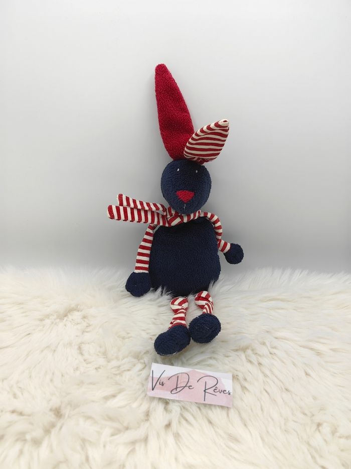 Doudou lapin Bout'chou Bleu marine, rouge et blanc.