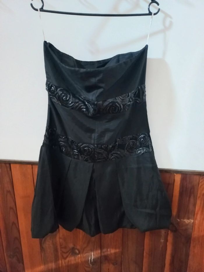 Robe bustier noire bas ballon - photo numéro 2
