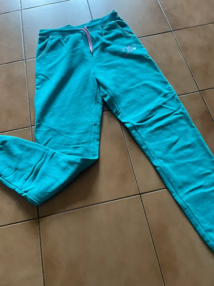Jogging fille 16 ans - photo numéro 2
