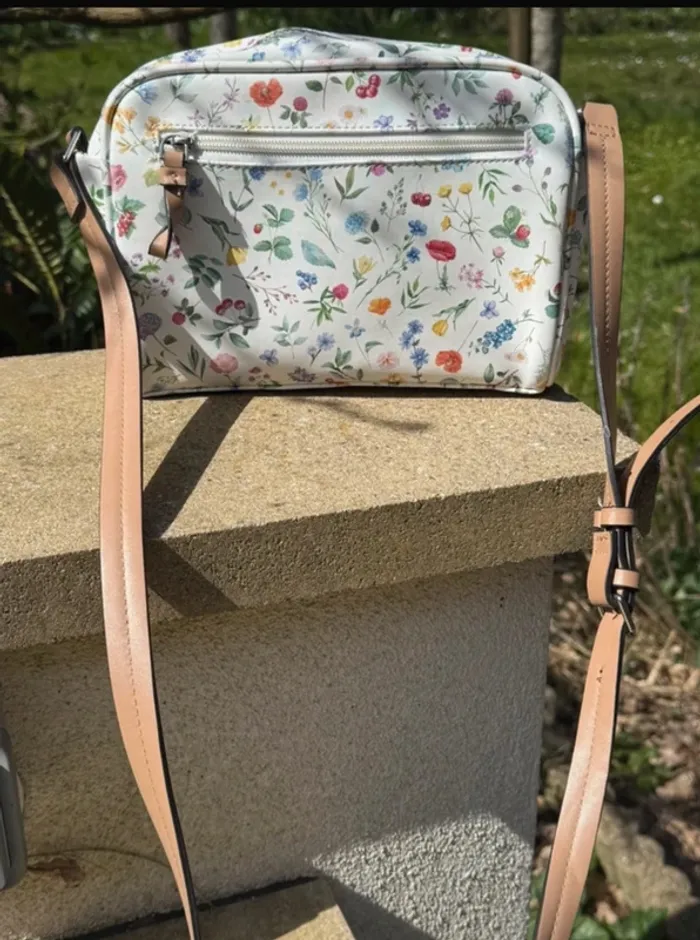 Magnifique sac bandoulière à fleurs - photo numéro 2