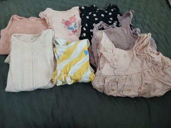 Lot vêtements été bébé fille 