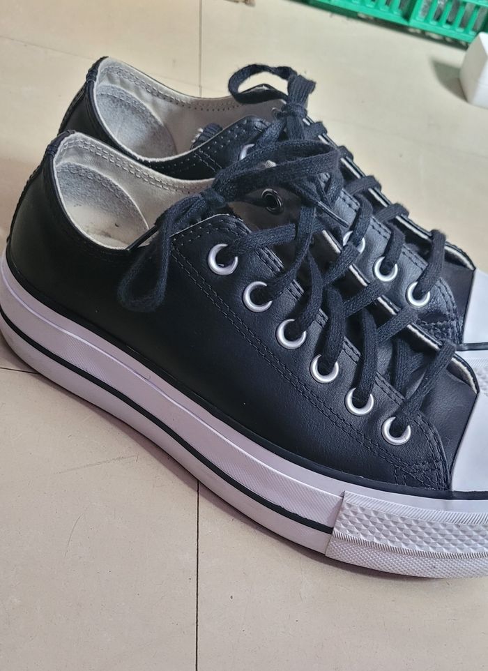 Converses basses platforme cuir noir - photo numéro 2