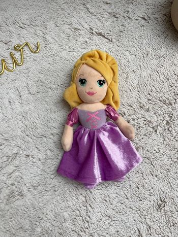 Doudou poupée princesse  Raiponce - Nicotoy