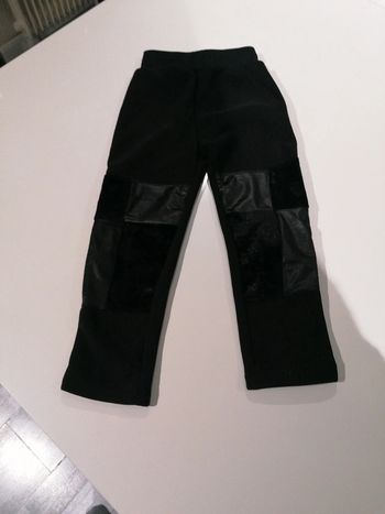 Pantalon molleton T 4 ans..