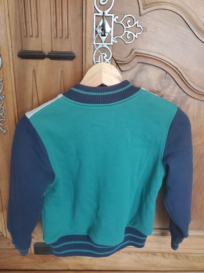 Veste Creeks 8 ans comme neuve - photo numéro 3