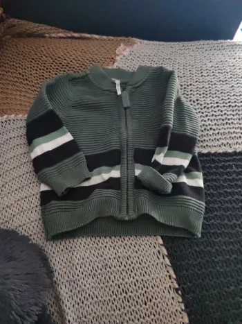 Gilet zippé vert 6 mois