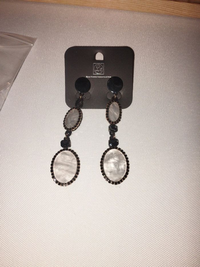 Boucle d'oreille