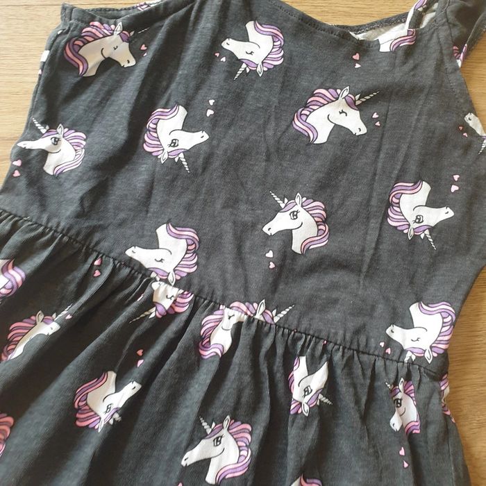 🩷 Robe 6 ans Kiabi #emyfleury_6ansfille - photo numéro 3