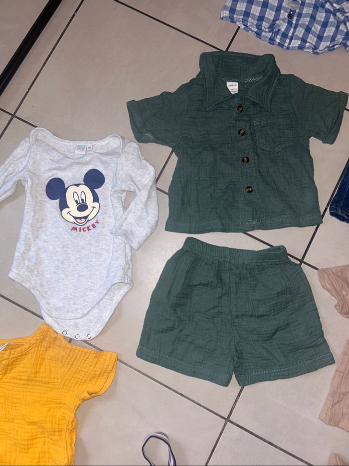 Lot vêtements bébé garçon 6/9 mois - photo numéro 6