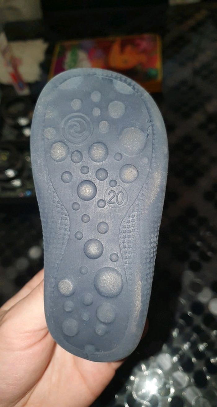 Lot chaussons garçon t 20 - photo numéro 6