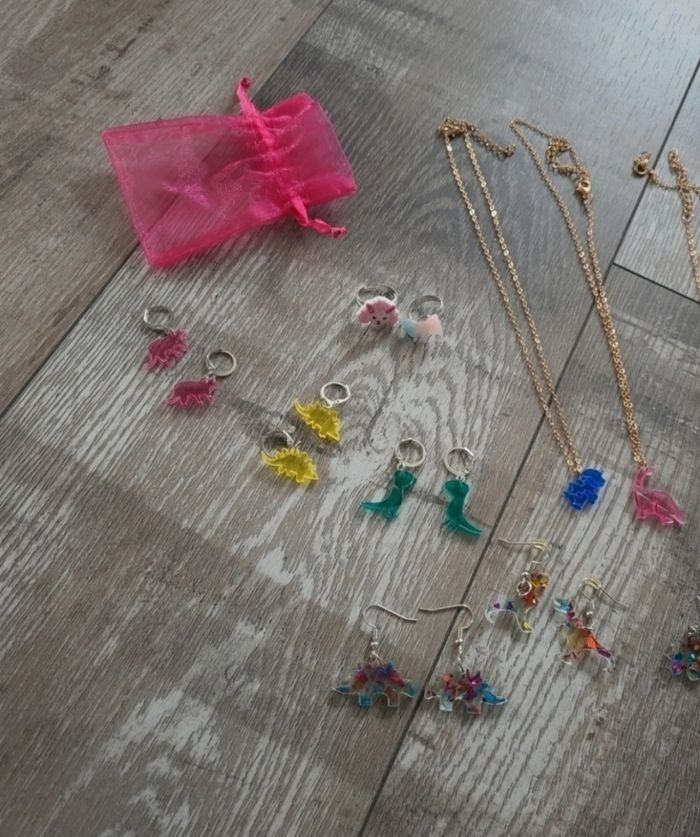 Bijoux dinosaures - photo numéro 3