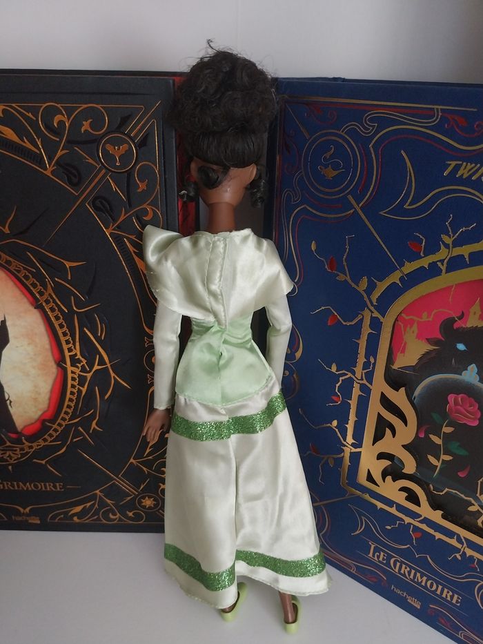 Poupée Tiana Robe Verte Restaurant de Tiana Playset Disney - photo numéro 5