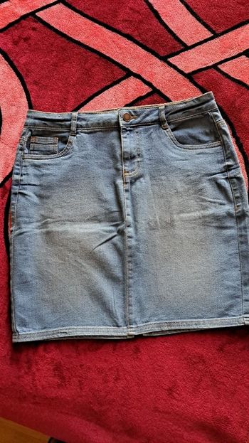 Jupe djeans neuf taille 38