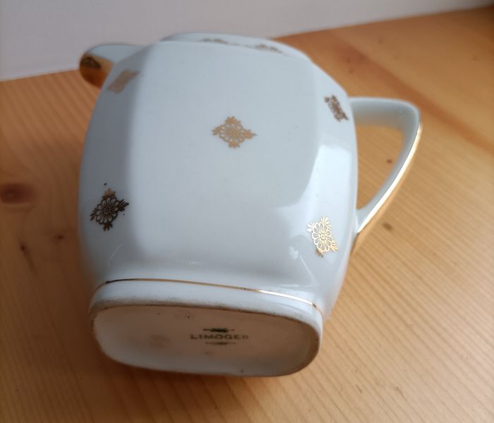 Petit pot de lait porcelaine de Limoges vintage blanc doré très bon état - photo numéro 4