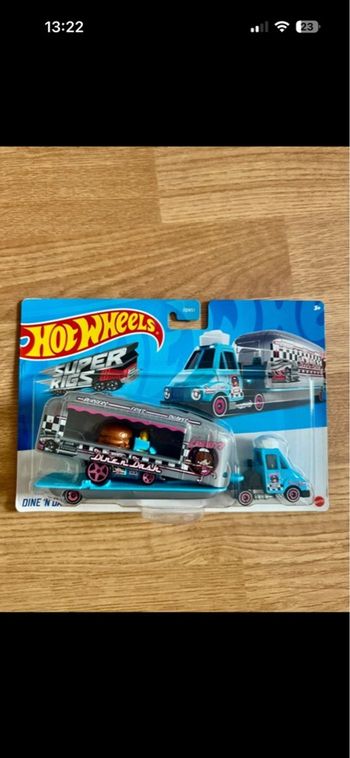 Hot Wheels - Dine'n Dash - Super Rigs
