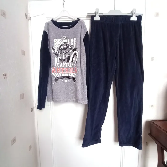Lot 3 pyjamas velours 12 ans - photo numéro 6