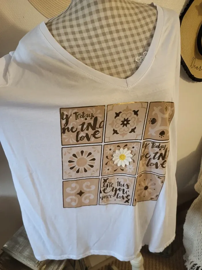Tee-shirt - photo numéro 2