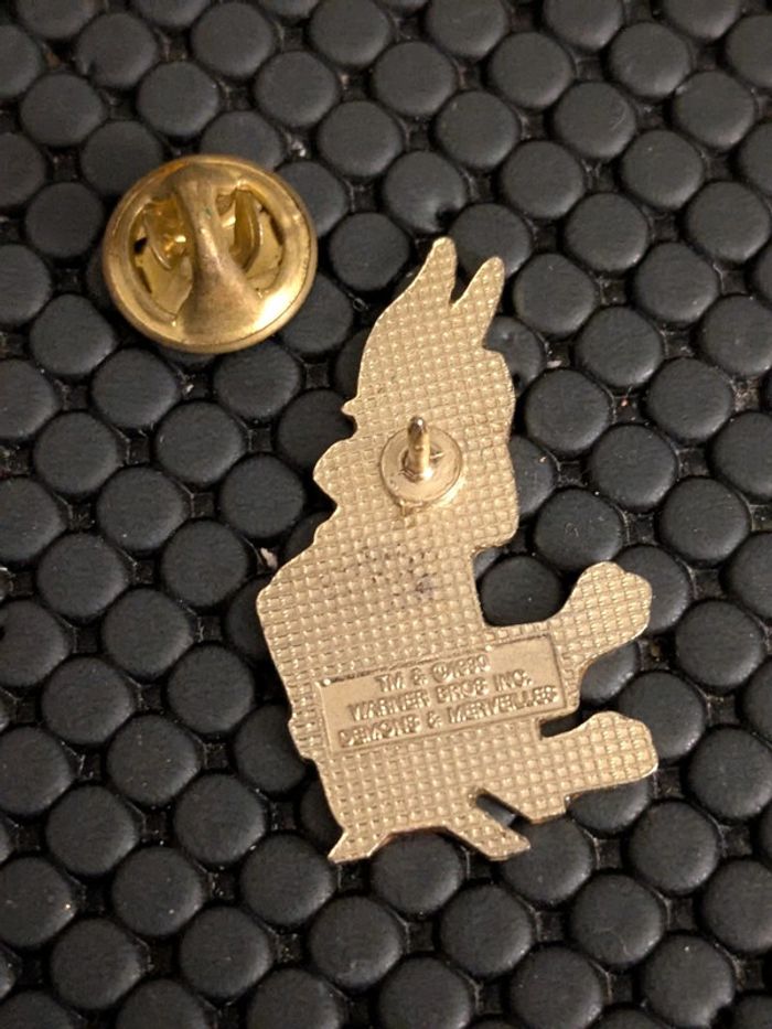 Pin's Bugs Bunny Warner Bros siège Cinéma - photo numéro 2