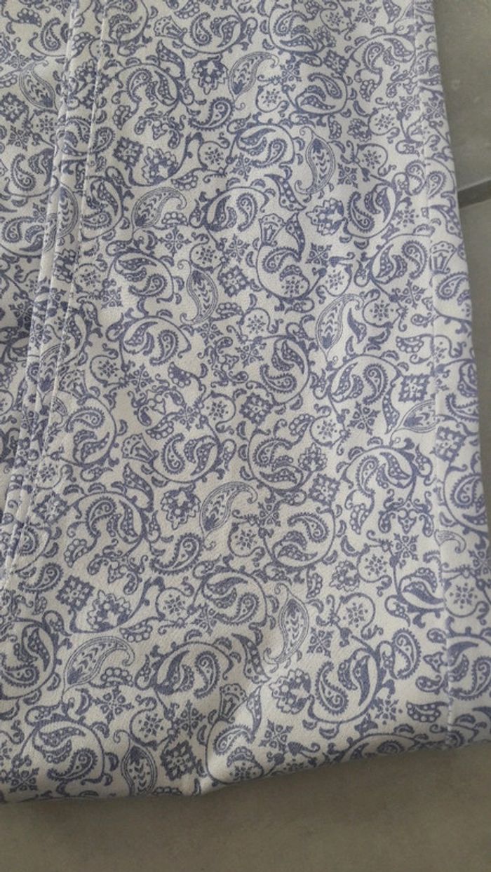 Jeans femme blanc motif arabesque bleu 3suisses 40 tres bon etat - photo numéro 2