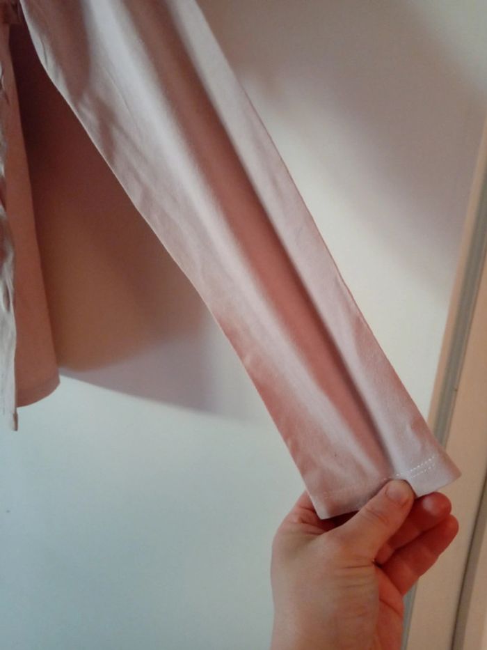 Jolie blouse longues manches rose. 9 ans - photo numéro 7
