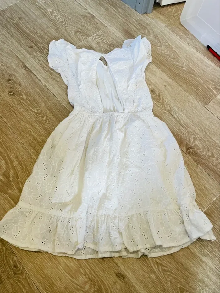 Robe blanche tape à l œil 5 ans - photo numéro 5