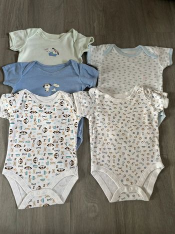 Lot de 5 bodies Early Days taille 6 mois