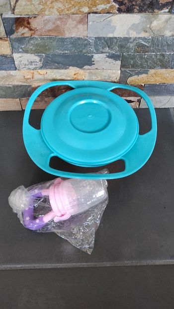 Ensemble bol et grignoteuse pour bébé