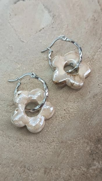 Jolie paire de créole tendance