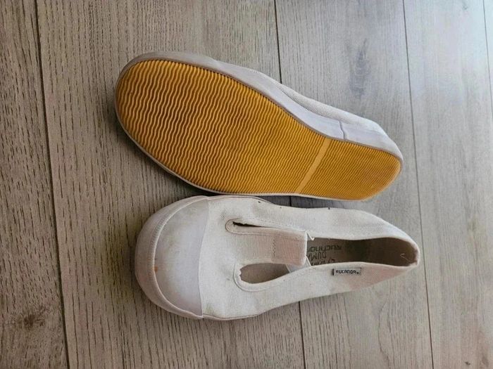Ballerines blanches 37