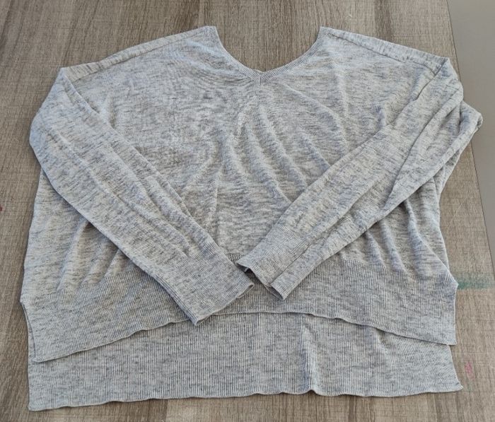 Pull à manches longues marque Mango taille L couleur gris pour femme, très bon état - photo numéro 3