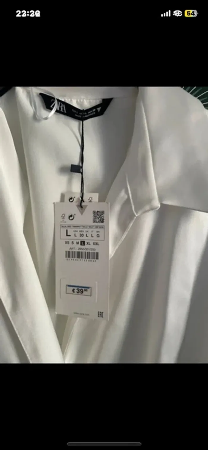 Belle robe satinée Zara col chemise drapé taille L. - photo numéro 3