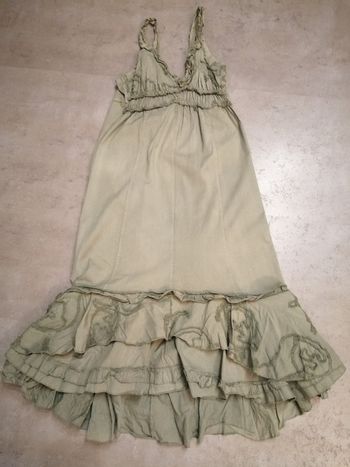 Robe kaki à bretelles