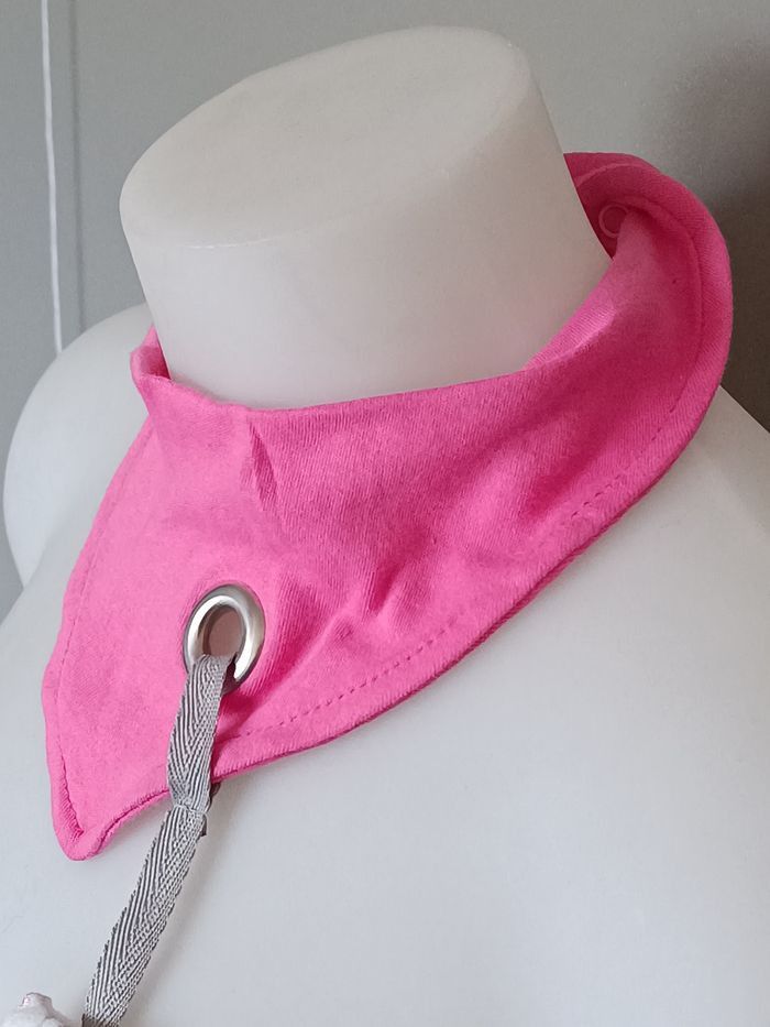 Bavoir bandana - photo numéro 3