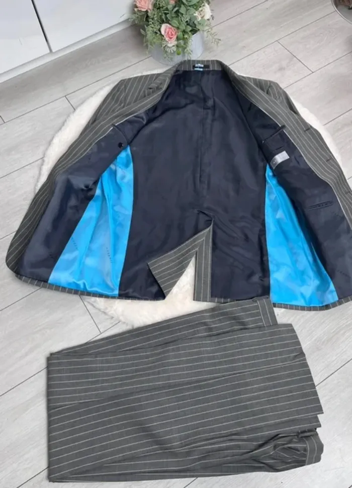 Ensemble de tailleur veste 56/pantalon 49 - photo numéro 3