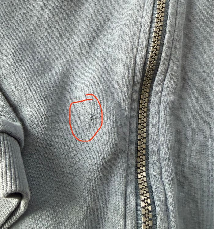 Sweat à capuche « Kiabi » - photo numéro 2