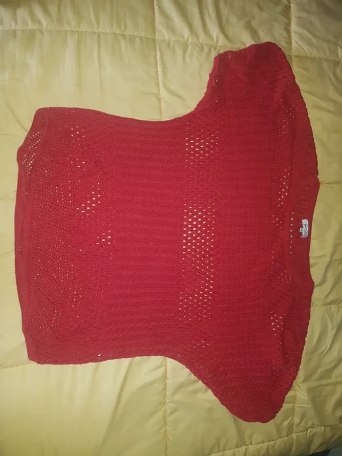 Pull rouge